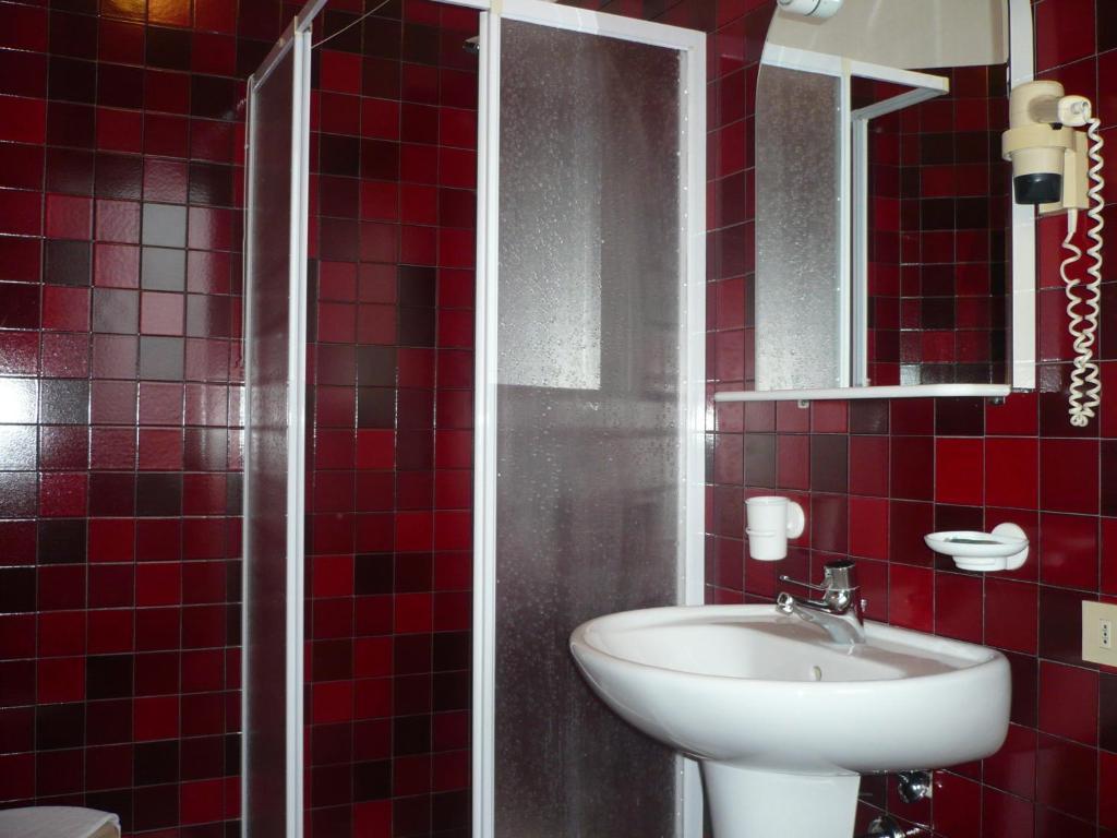 Varago Hotel Ristorante Dotto חדר תמונה