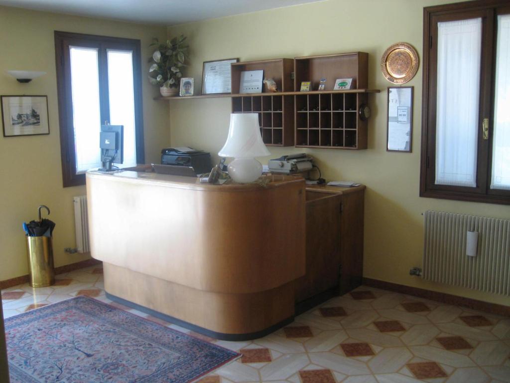 Varago Hotel Ristorante Dotto מראה חיצוני תמונה
